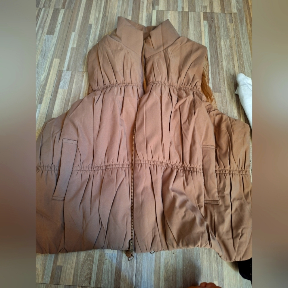 Brand new 2x puffer vest